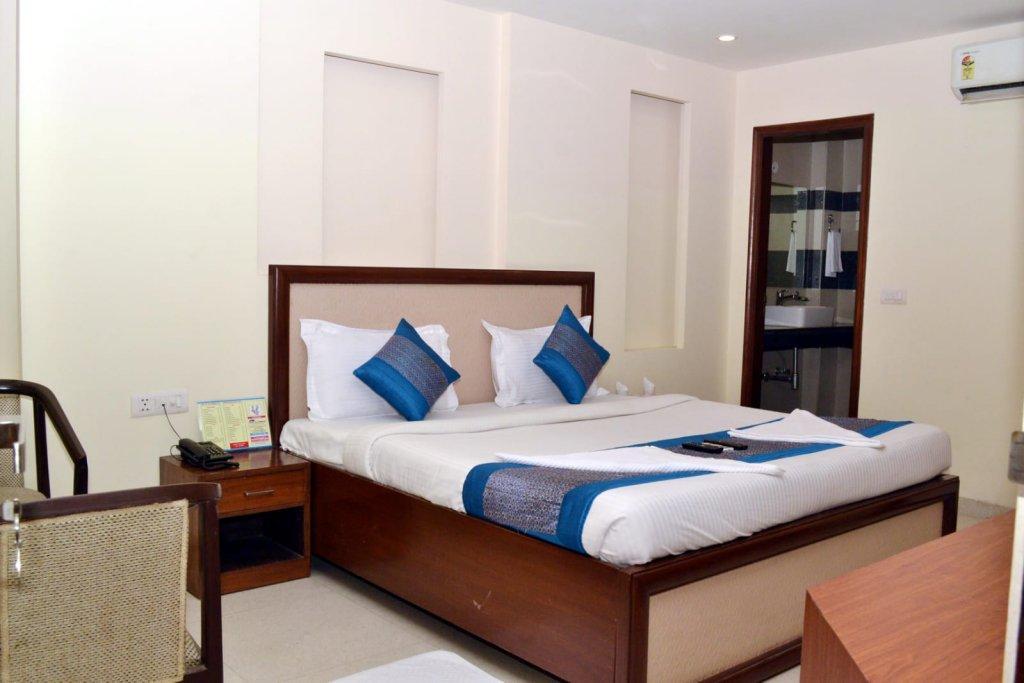 Oyo Hotel Blu Pebbles Near Delhi Airport Nova Deli Exterior foto